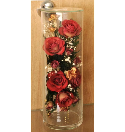 Розы в стекле